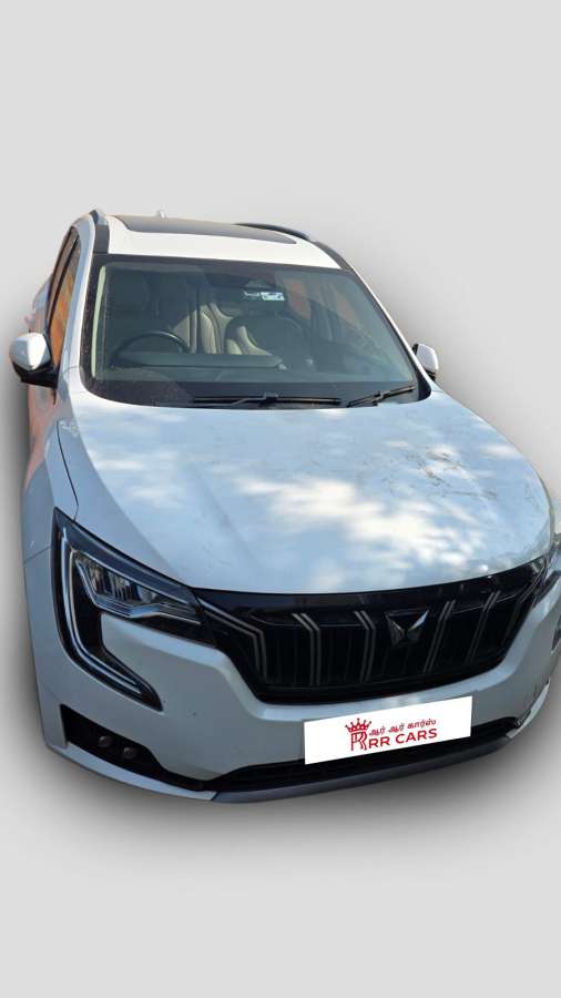 Mahindra XUV700 AX 7L